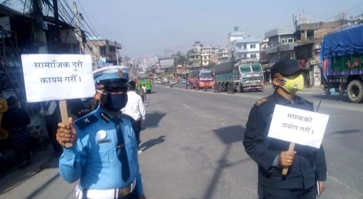 प्रत्येक सार्वजनिक सवारीसाधनमा गई स्वास्थ्य मापदण्डकाे बारेमा सचेतना प्रदान गर्ने दैनिकीनै बनिसक्याे