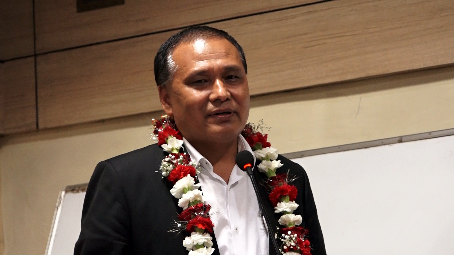 विद्युत प्राधिकरणको निर्देशकमा पुनं कुलमान घिसिङलाई ल्याउने तयारी