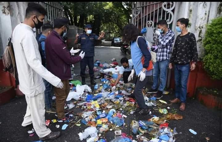 महानगरपालिकाे फोहर आंशिक रूपमा उठाउन सुरु(भिडियो सहित )