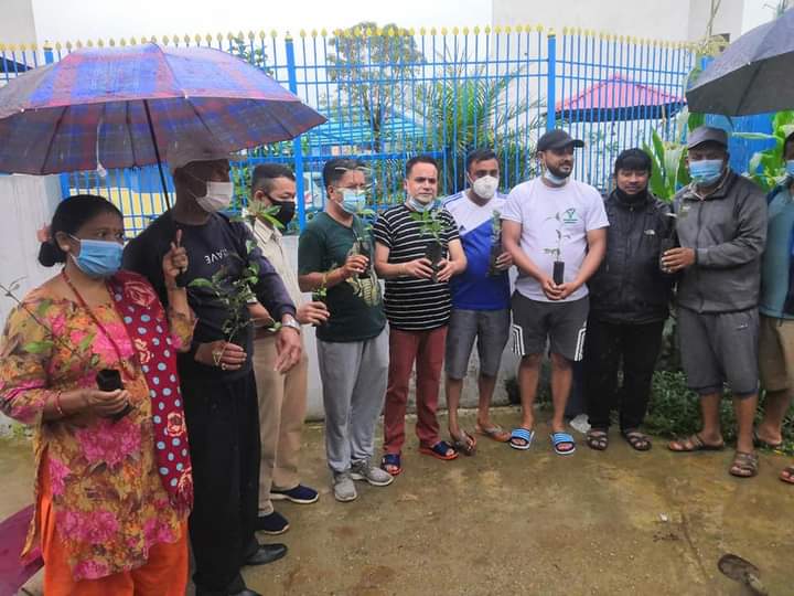 दहचोककाे सव्य र सुन्दर बस्ती विकासमा रक्तेढुङ्गा