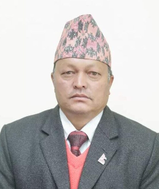 एमाले केन्द्रीय सदस्य उठ्ने थापाको घोषणा