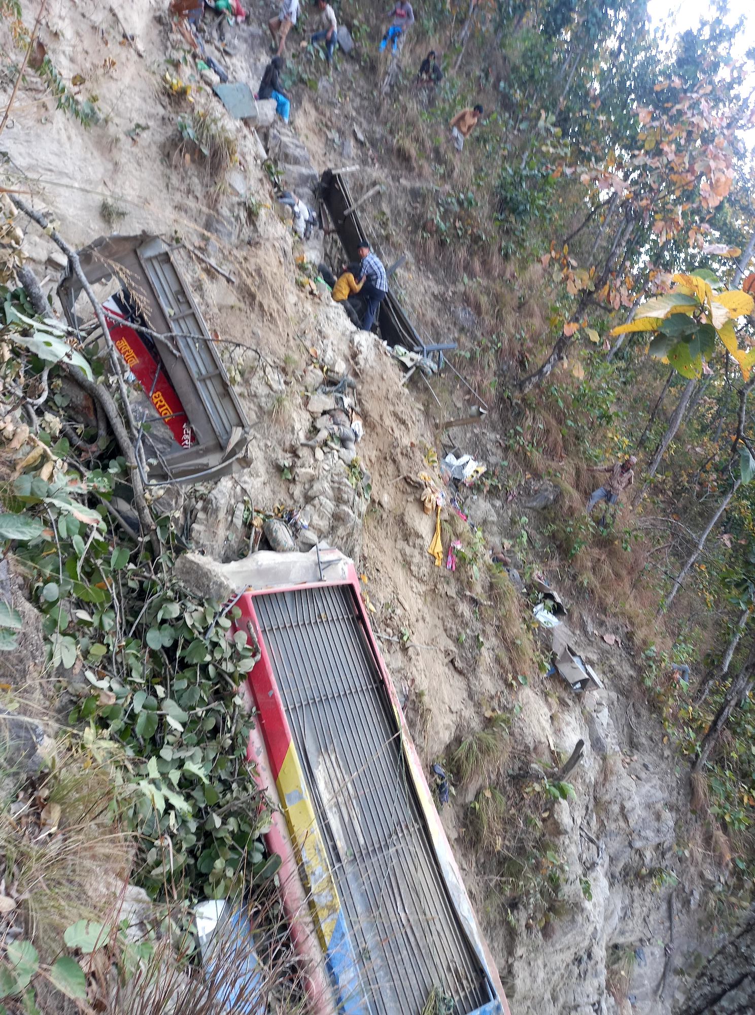 संखुवासभा बस दुर्घटनामा १४ जनाकाे मृत्यु १० जनाकाे  सनाखत