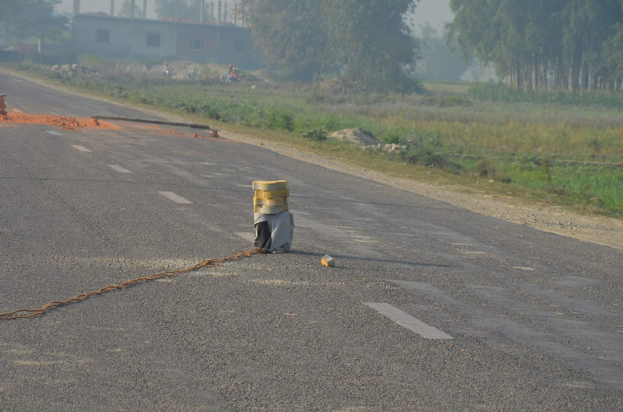 चन्द्रानिगाहपुर गौर सडकखण्डमा शंकास्पद बस्तु भेटियो