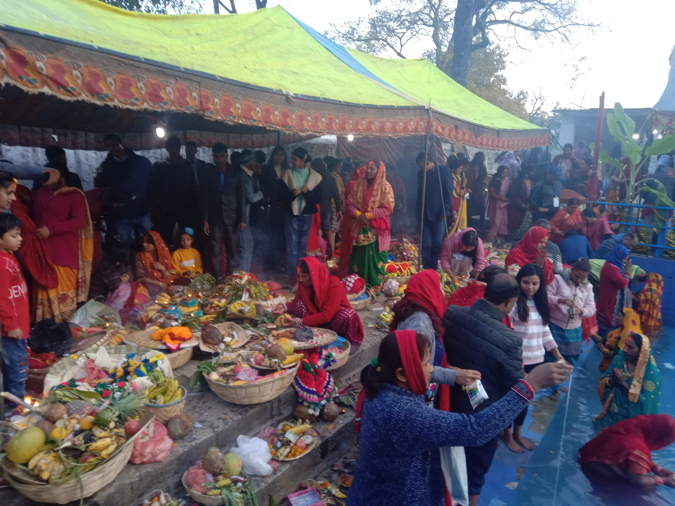 मातातिर्थमा छठको रौनक