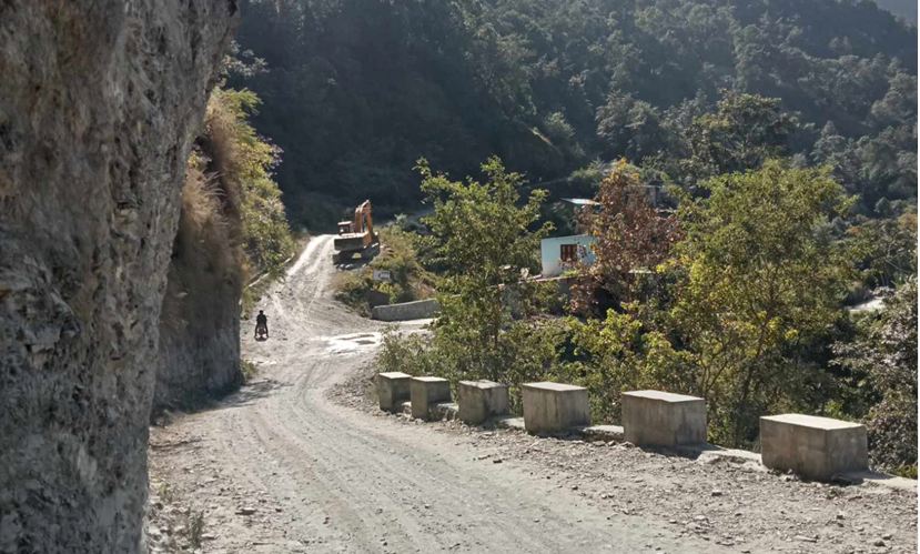 डेढ दशकसम्म सडकको अवस्था उस्तै