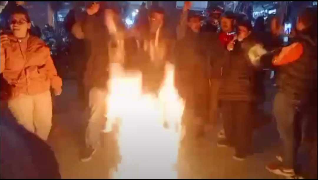 काठमाडौंको असनमा भब्य मसाल जुलुस