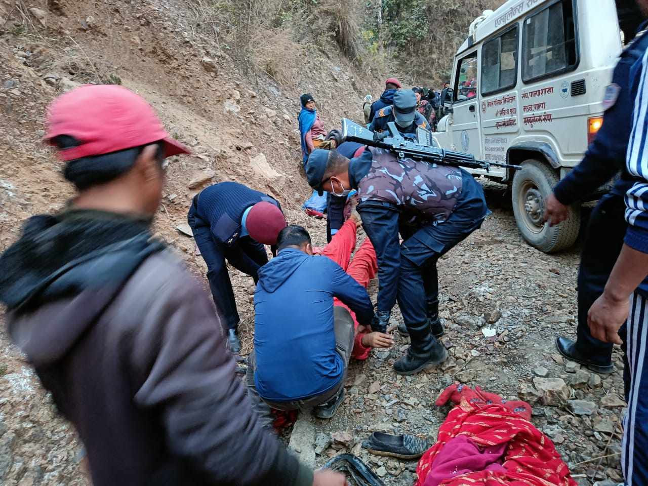 पाल्पा दुर्घटनामा मृतकको संख्या १० पुग्यो