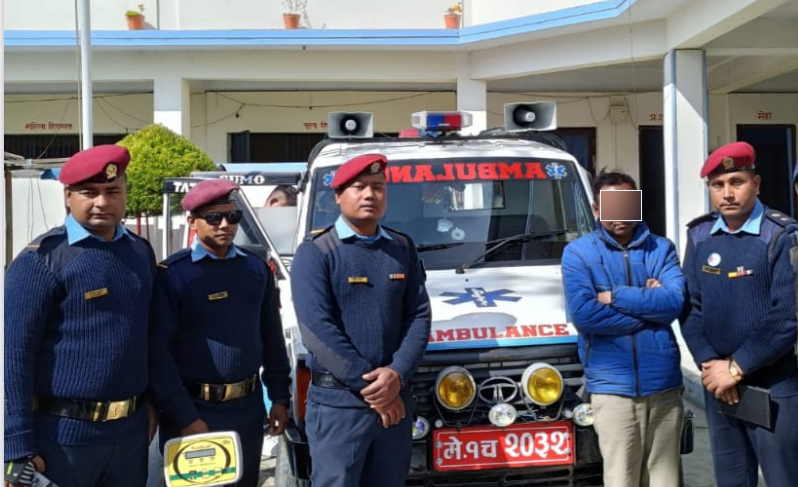 बिरामी बाेक्ने एम्बुलेन्समा ५२ किलो गाँजा फेला