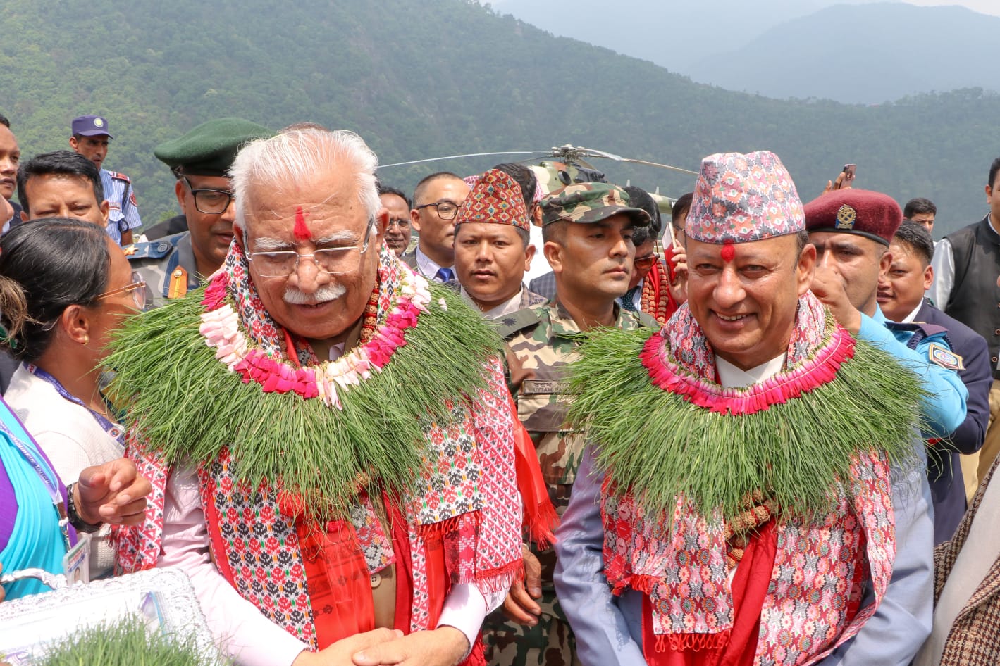 उर्जामन्त्री खड्का र भारतीय समकक्षी खट्टरद्वारा अरुण तेस्रोको अवलोकन