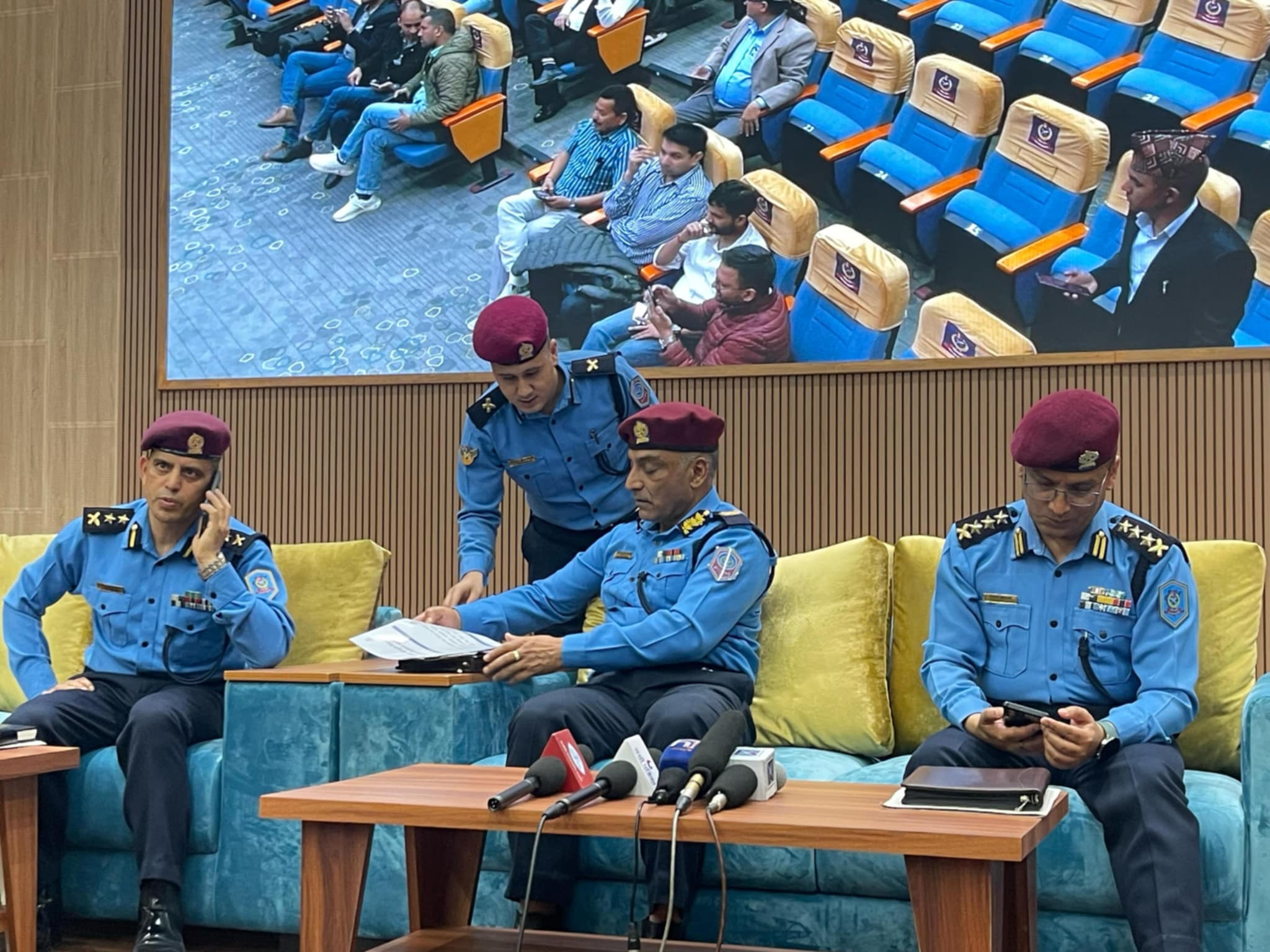 तीनकुने घटनामा प्रहरीको प्रतिक्रिया: भिड नियन्त्रण गर्न गोली चलाउनुपर्‍यो